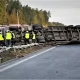 Tczew - Policjanci wyjaśniają okoliczności tragicznego wypadku, w którym zginął kierowca tira