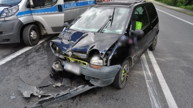 Tczew - Bez prawa jazdy najechała na tył busa