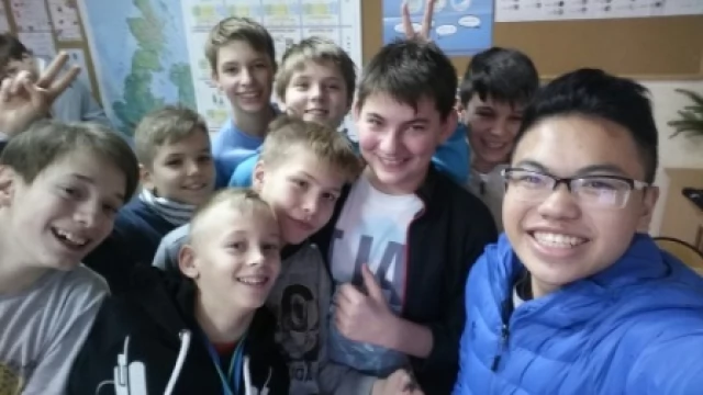 Tczew - Goście z Azerbejdżanu i Hong Kongu z wizytą w Sportowej Szkole Podstawowej nr 2
