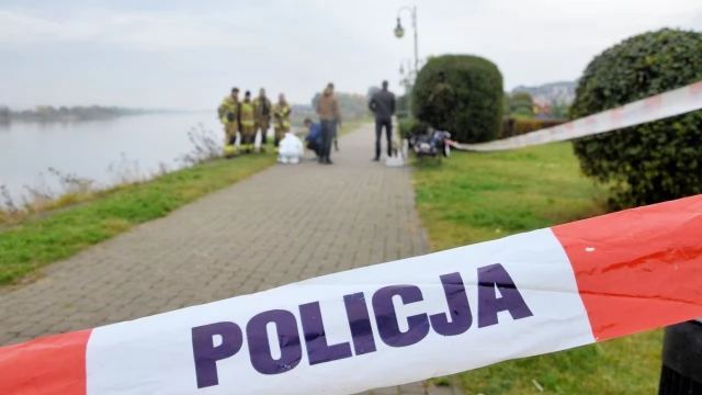 Tczew - Nóż i krew na bulwarze. To nieudana próba samobójcza