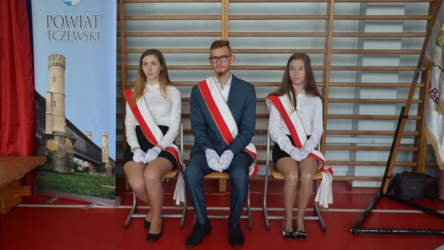 Tczew - Powiatowa inauguracja roku szkolnego. "Ta reforma była odpowiedzią na oczekiwania społeczne"