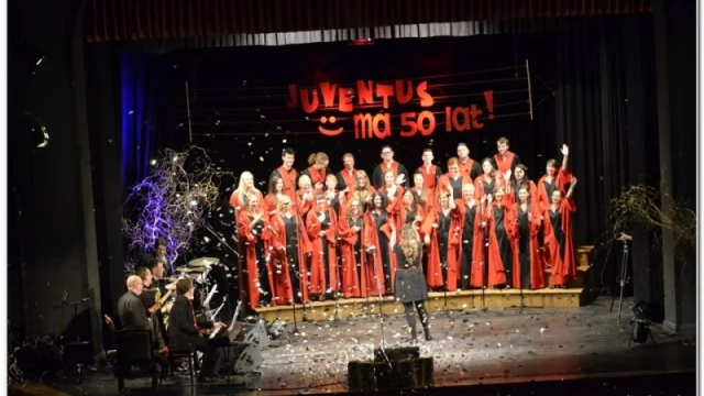Tczew - Chór Młodzieżowy Juventus świętował 50-lecie