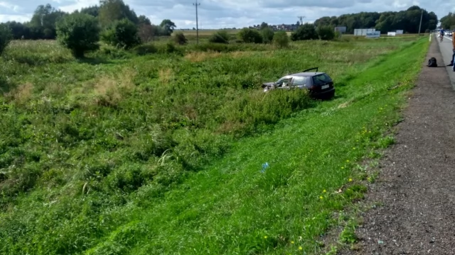Tczew - Wypadek na pograniczu Tczewa i Zajączkowa. Jedna osoba zakleszczona