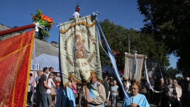 Tczew - Tłumy wiernych ściągnęły na odpust w Piasecznie