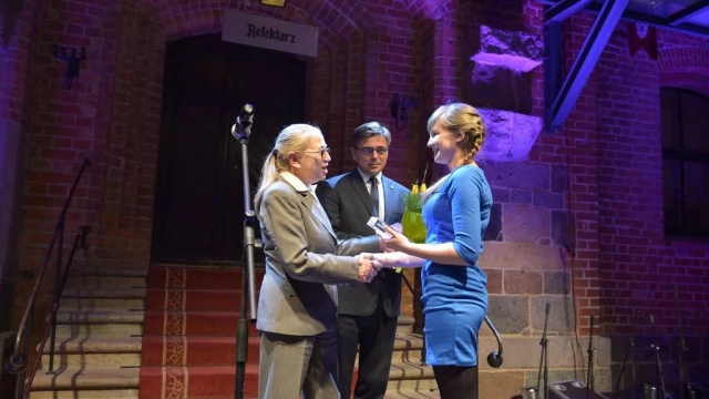 Tczew - VIII Gminna Gala Wolontariatu w Gniewie - nagrodzili społeczników