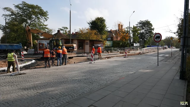 Tczew - Sobota a praca przy budowie ronda wre [FOTO] [bez komentarza]