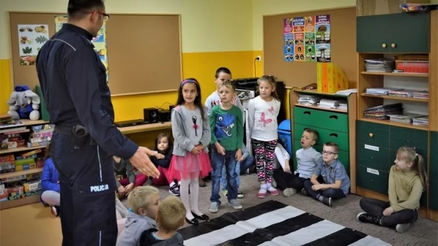 Tczew - Dzielnicowy spotkał się z pierwszoklasistami