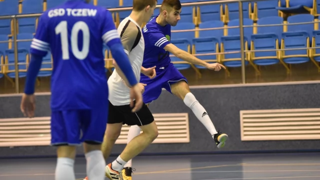Tczew - Po dziesiątej kolejce ligi futsalu