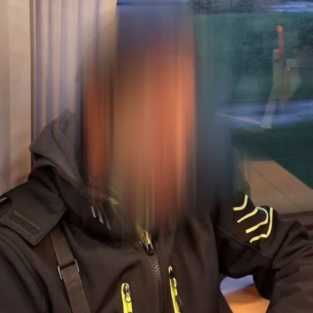 Poszukiwany podróżował pociągiem z prochami ojca w plecaku. Już jest w areszcie