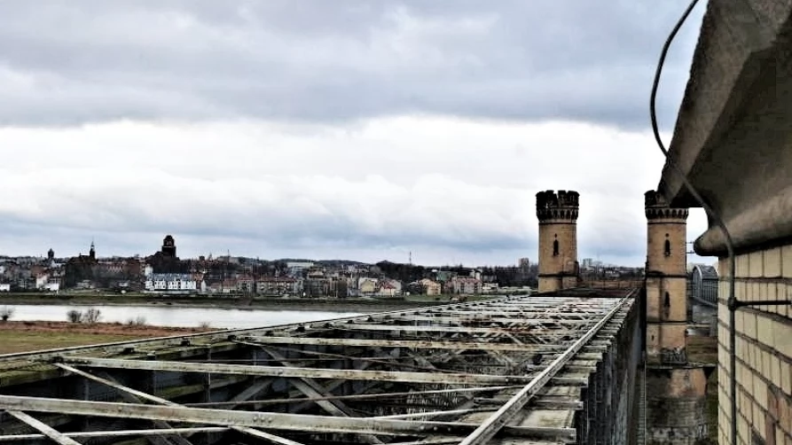 Jedna z wież już wyremontowana, teraz pozostałe czekają na remont