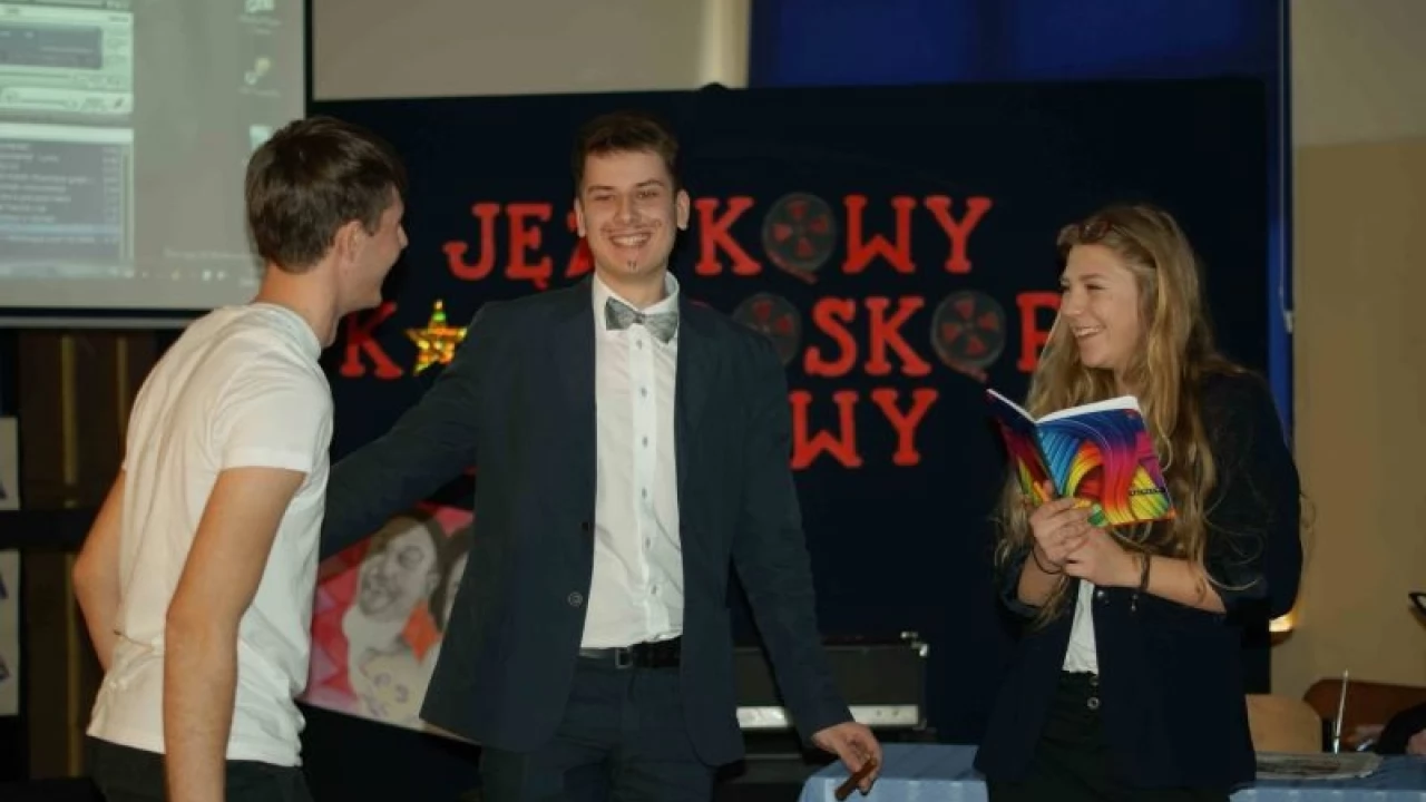 Językowy kalejdoskop filmowy w II LO