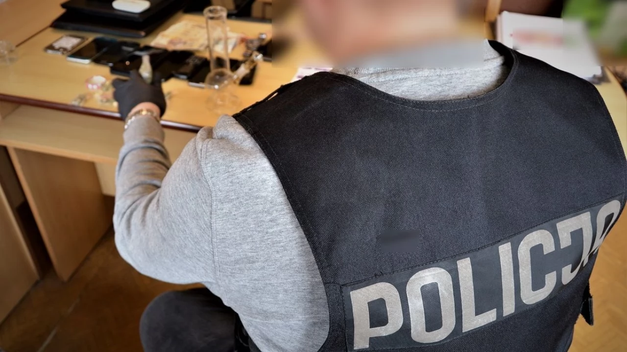 Mieli wyłudzić kredyty na 200 tysięcy złotych. Trojgu zatrzymanych grozi 8 lat więzienia