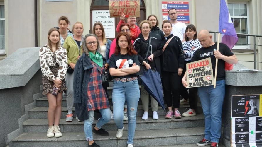 Protest - "Ani jedna więcej"