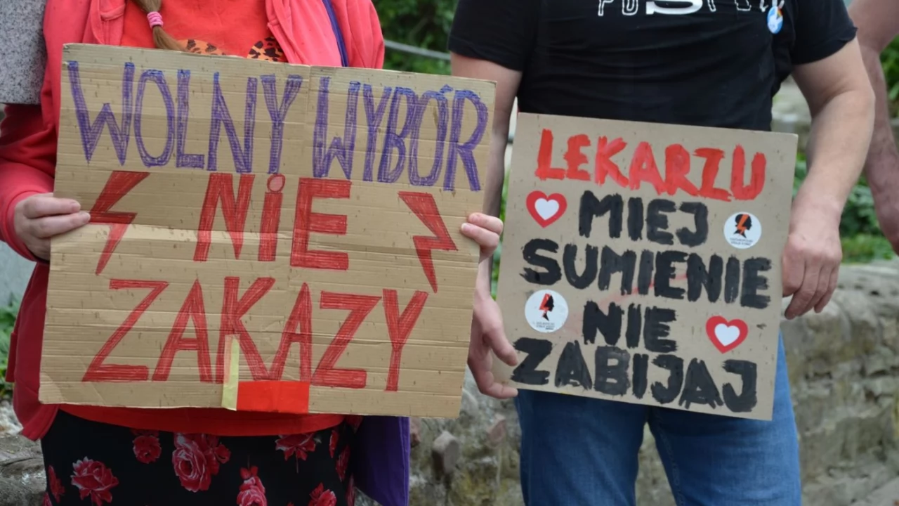 "Ani jednej więcej". Demonstracja Strajku Kobiet w Tczewie