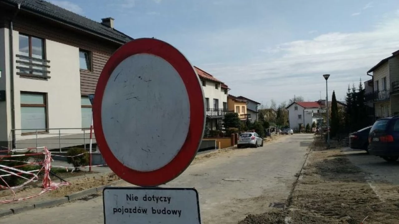 Trwa remont ul. ks. Sychty i Wincentego Pola