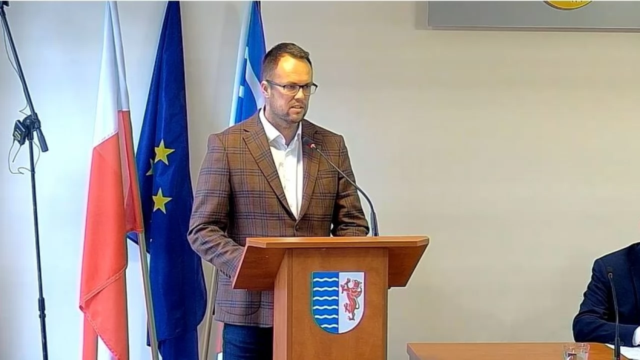 O sytuacji szpitala na powiatowej sesji