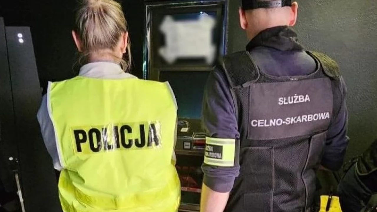 Policjanci i KAS przeprowadzili działania wymierzone w nielegalny hazard
