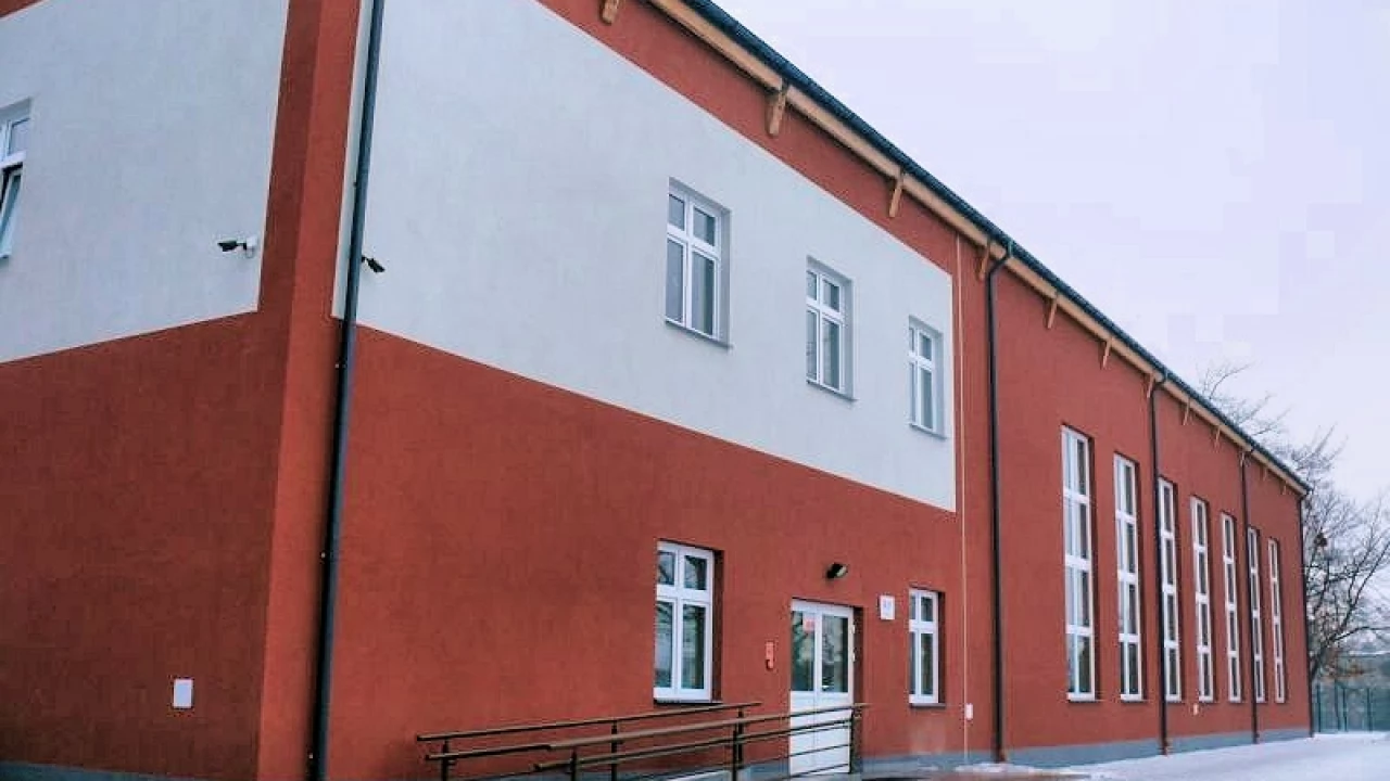 Nowa hala już wkrótce. Jako pierwsi przetestują ją... księża