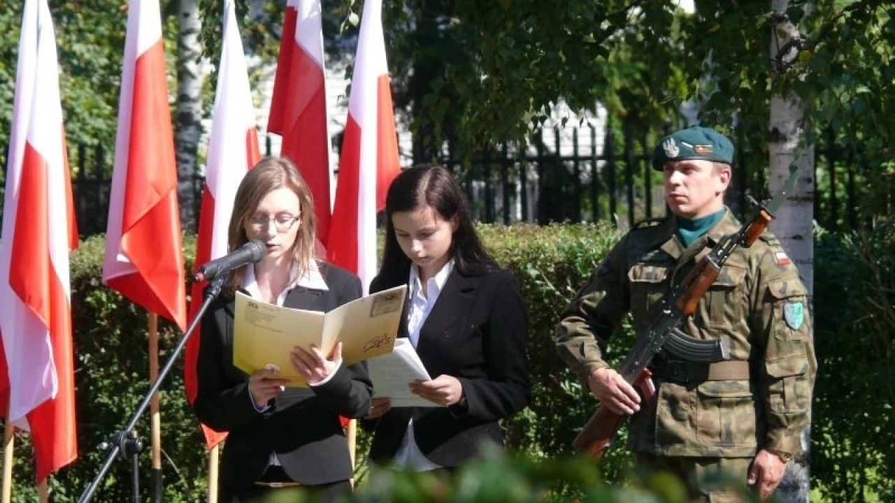 Uczcimy pamięć ofiar stalinowskiego terroru