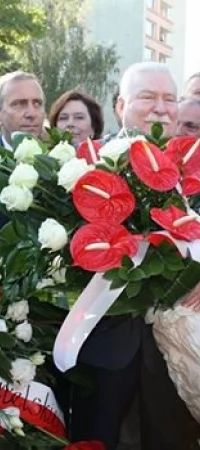 Lech Wałęsa na placu Trzech Krzyży