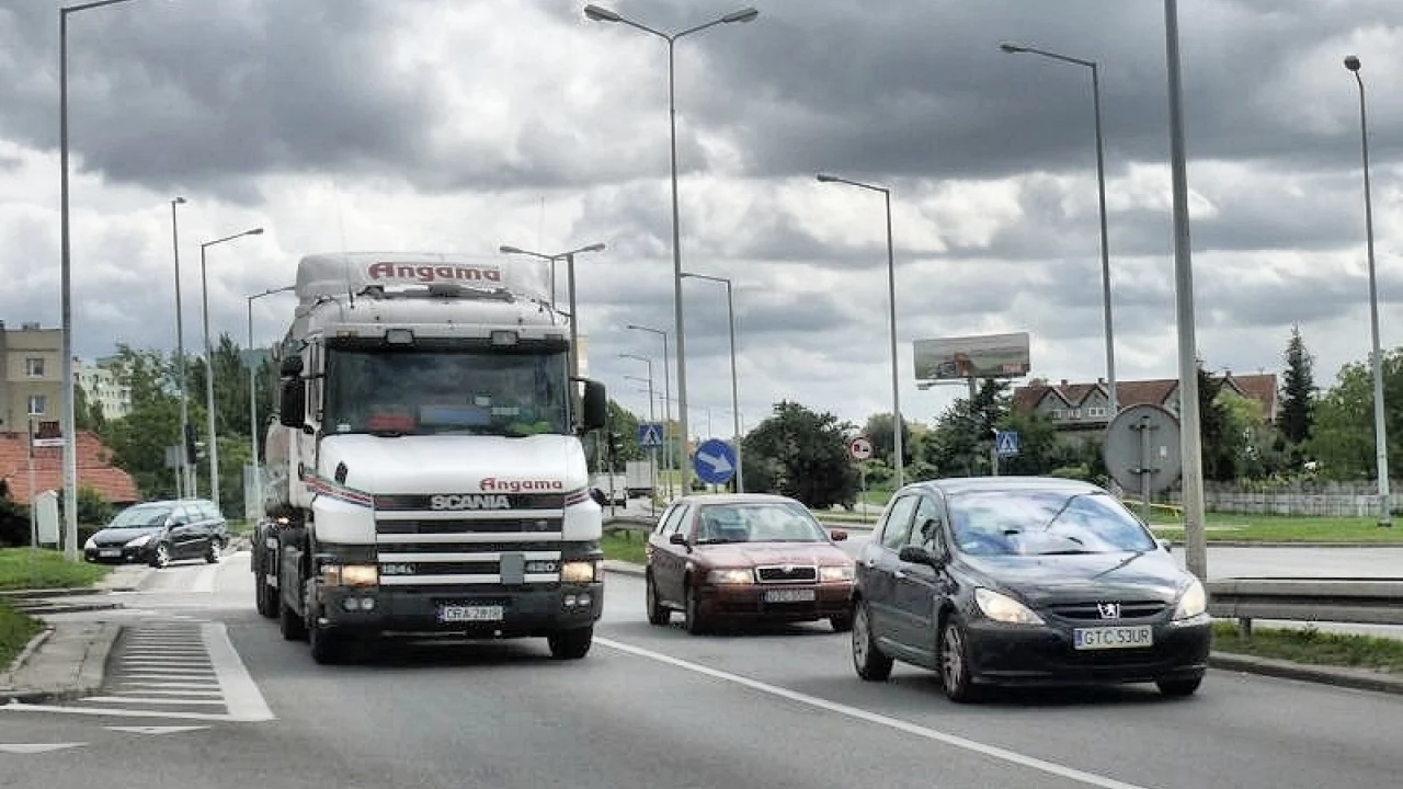 Po wprowadzeniu systemu viaTOLL 15 procent ciężarówek więcej na A1