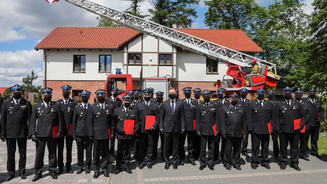 Milion zł promesy na zakup wozu strażackiego dla OSP Miłobądz