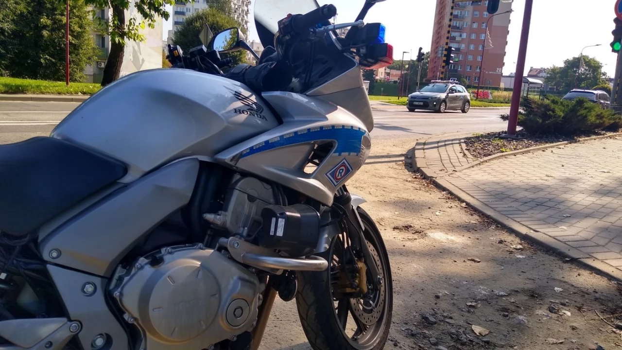 Patrz w lusterka! Motocykle wyruszyły w trasy