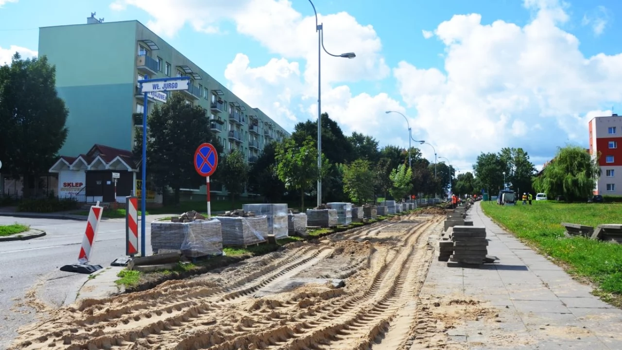 Na Armii Krajowej trwa modernizacja drogi rowerowej