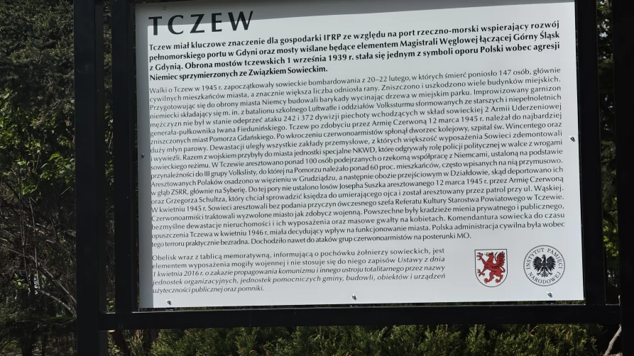 Odsłonięcie tablicy przy cmentarzu radzieckim