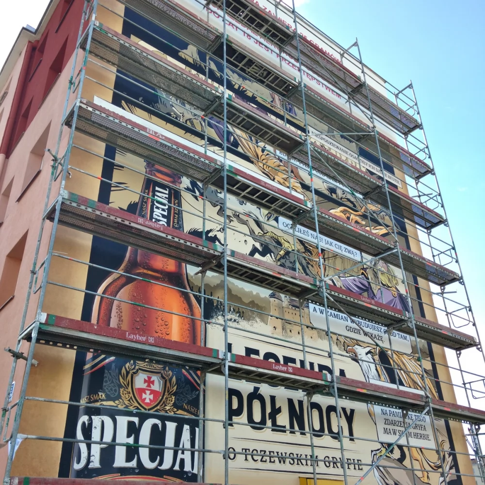Mieszkańcy pytają o "piwny" mural. "Kto nas obdarował tym wątpliwym dziełem sztuki?"