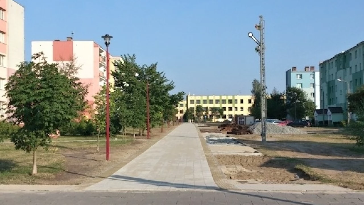 Podkłady kolejowe zostaną usunięte z projektu deptaka na Suchostrzygach