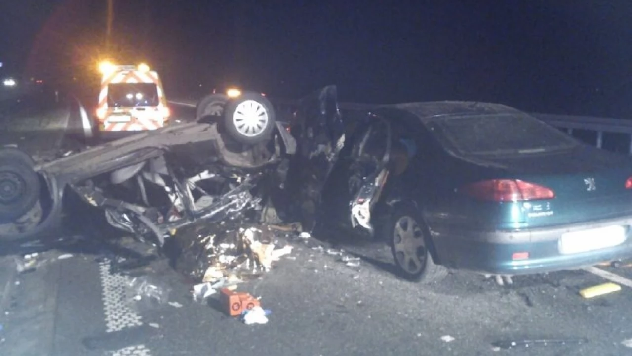 Poważny wypadek na A1. Zderzyły się trzy samochody, zginęła 18-latka