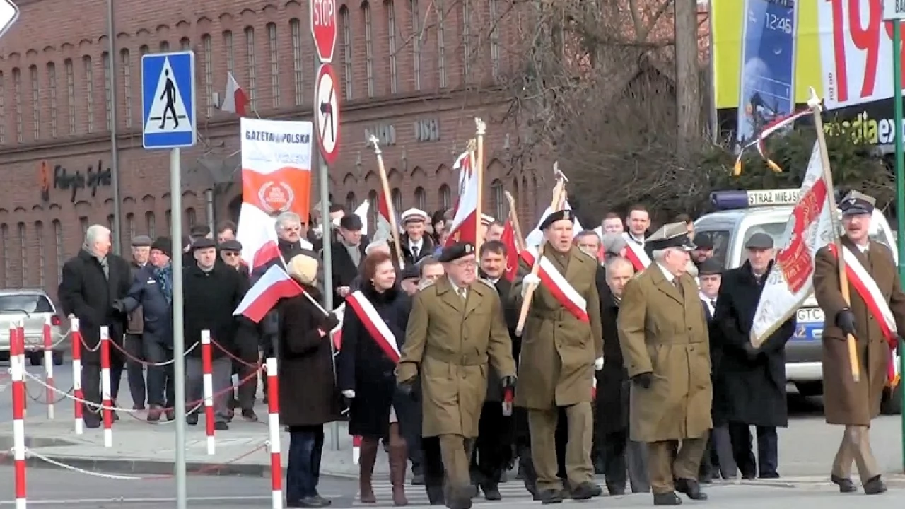Równość między ustrojem zdrajców, a rządami Polski po 1989 roku jest bolesnym uproszczeniem - list otwarty do prezydenta Dudy