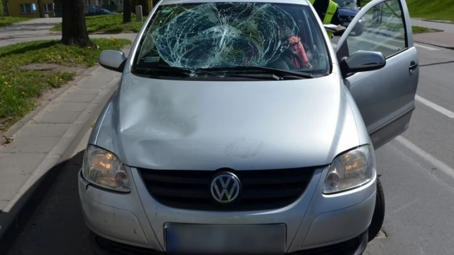 Wypadek z udziałem rowerzystki