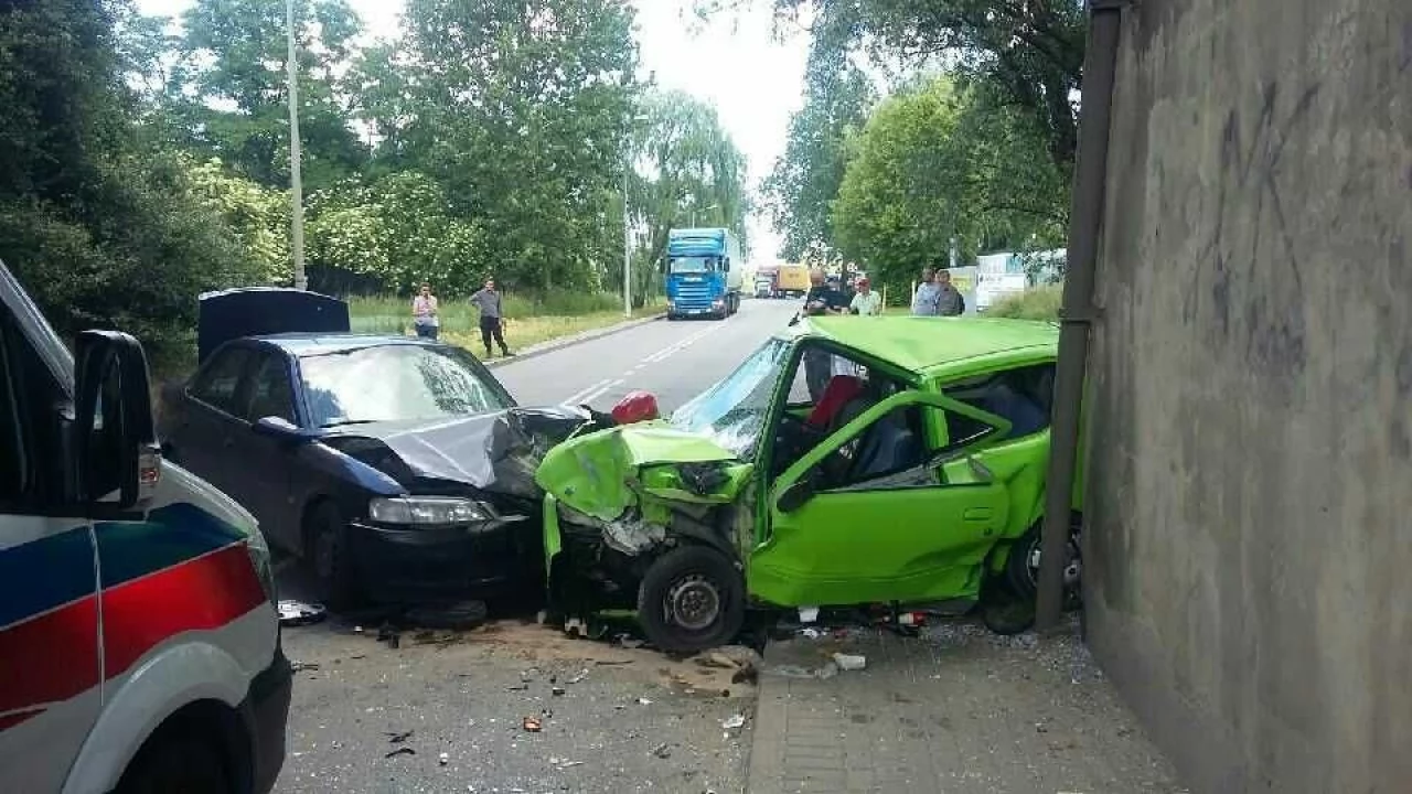 Ulica Malinowska. Dwie osoby ranne w wypadku