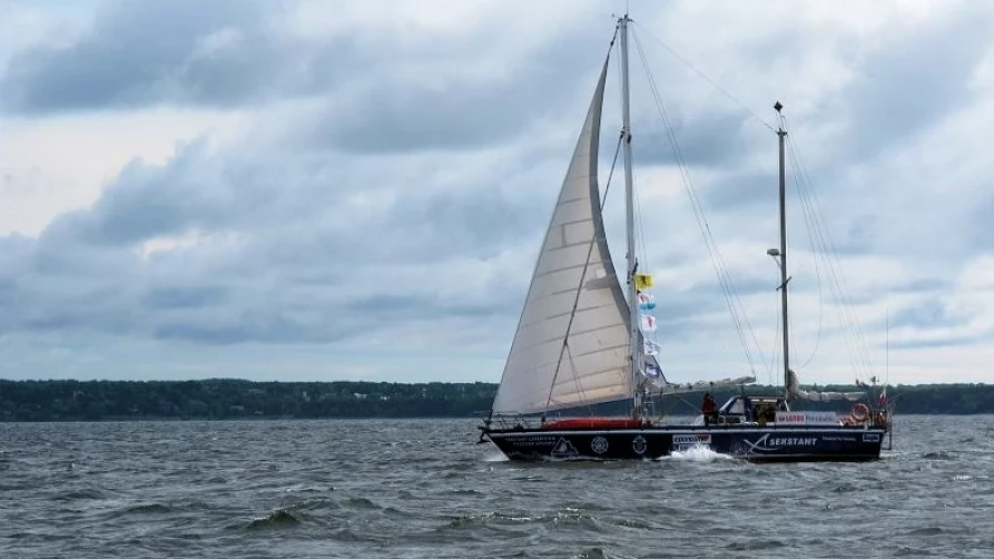 Wyjście z Tallina w towarzystwie s/y St.Iv