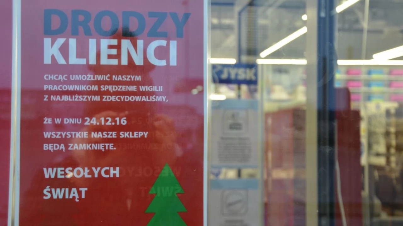 W wigilię sklepy do 14.00. Jeden poszedł jeszcze dalej