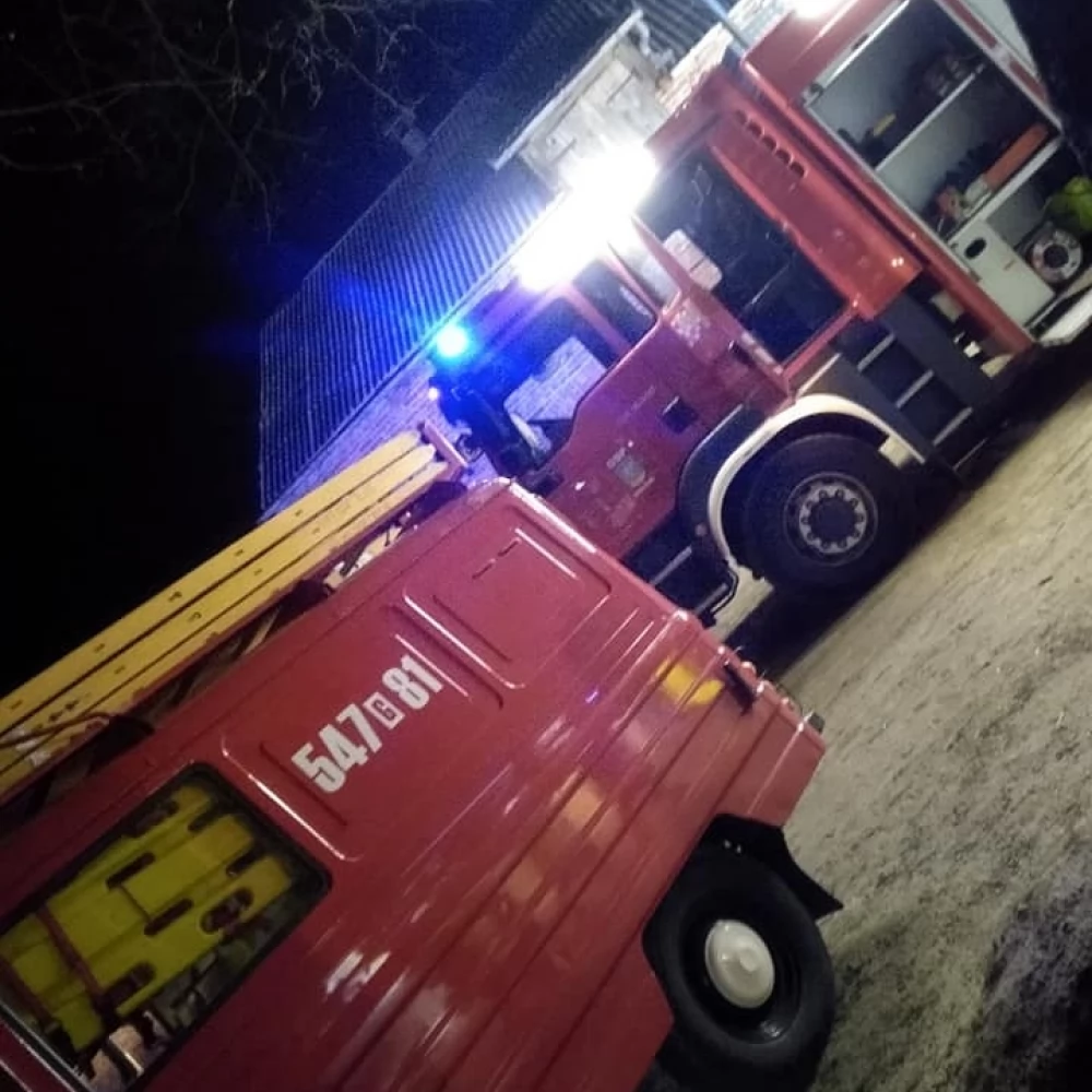 Kolejny pożar sadzy w kominie. Straż przypomina o przeglądach