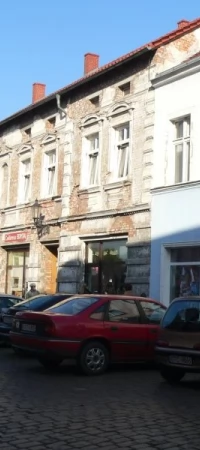 Budynek przed...