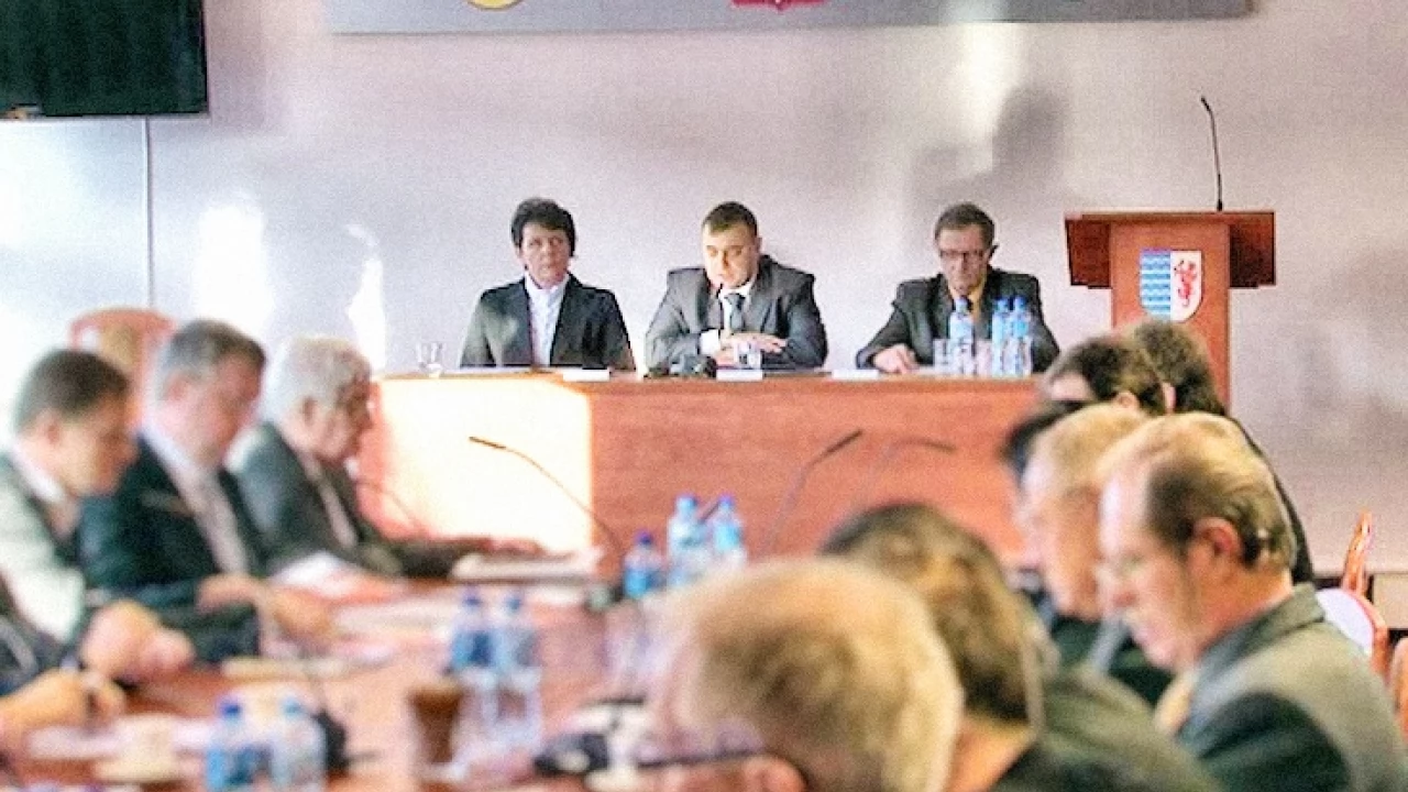 Radni powiatu są urażeni oceną i oskarżeniami kolegów z Rady Miasta