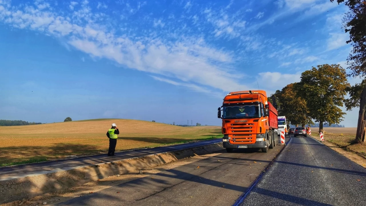 Przebudowa drogi wojewódzkiej do miejscowości Rajkowy na ostatniej prostej