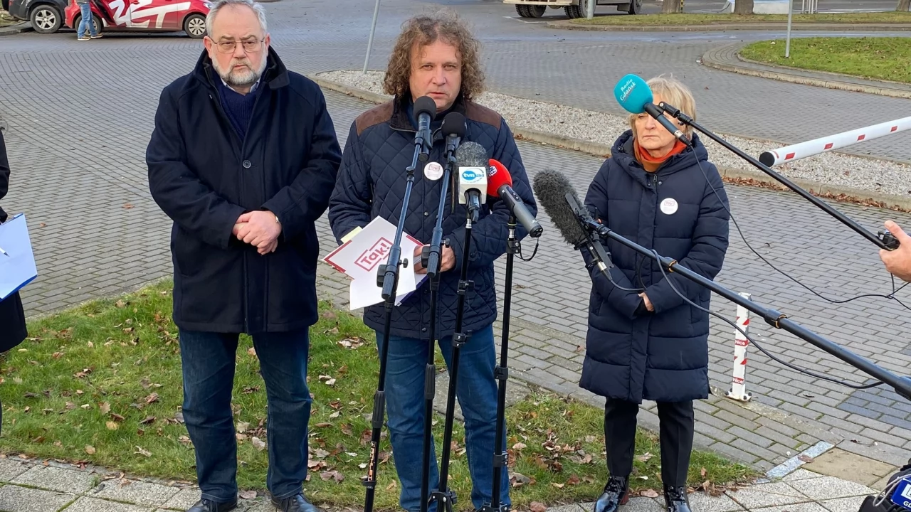 Cud na Orlenie. Samorządowcy z "Tak dla Polski" obliczyli, ile stracili na cenach paliw