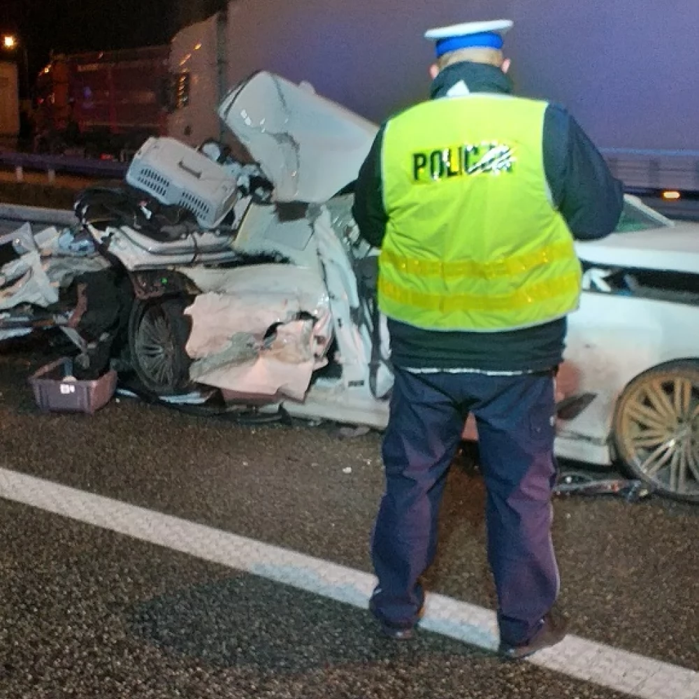 Tragedia na A1. Jedna osoba nie żyje, dwie zostały ranne