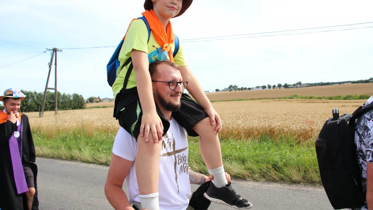 Pielgrzymi coraz bliżej celu. Przejdą blisko pół tysiąca kilometrów!