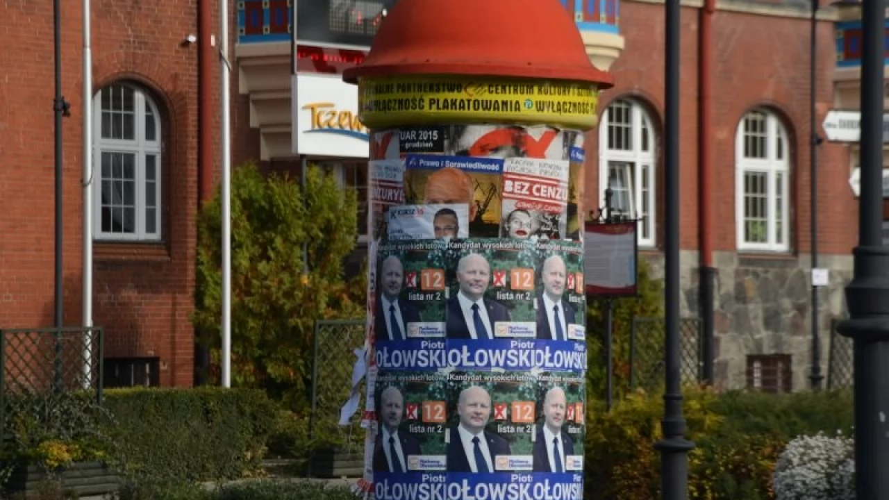 Plakaty, banery, przyczepki... To już ostatnie godziny kampanii