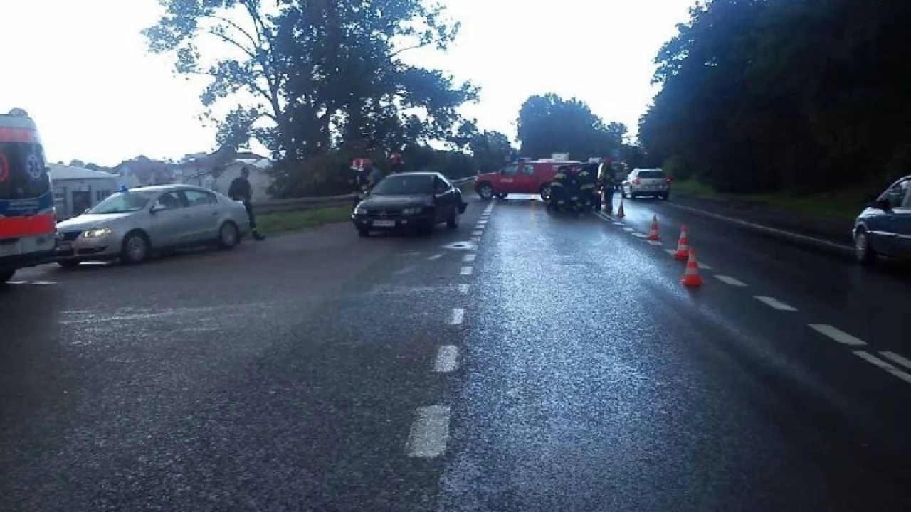 Wypadek na dk 91 - dwie osoby ranne