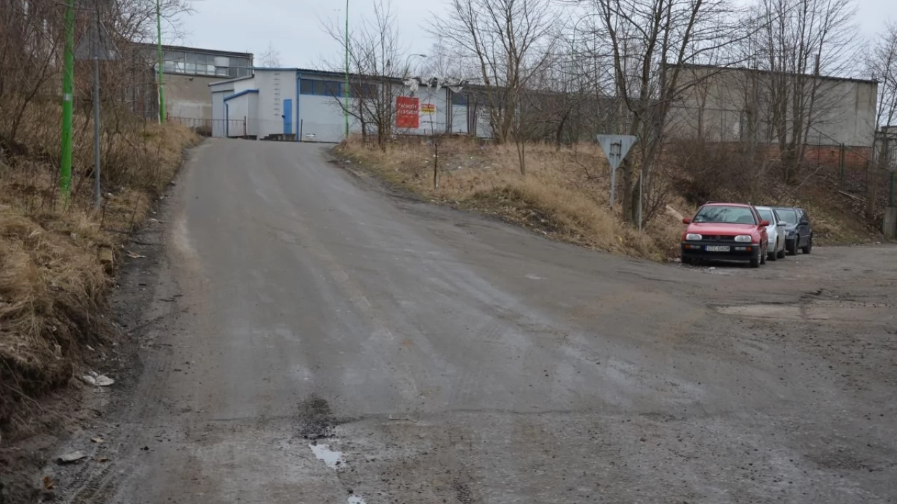 Część dziurawej trasy wyremontowana