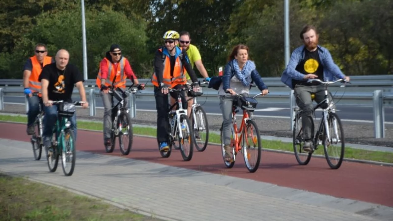 Specjalny zespół rowerowy testował nową infrastrukturę