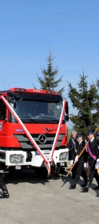 Strażacy ochotnicy otrzymali nowe auto