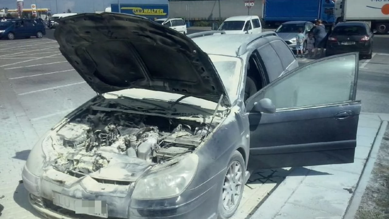 Pożar na A1. Citroen w płomieniach
